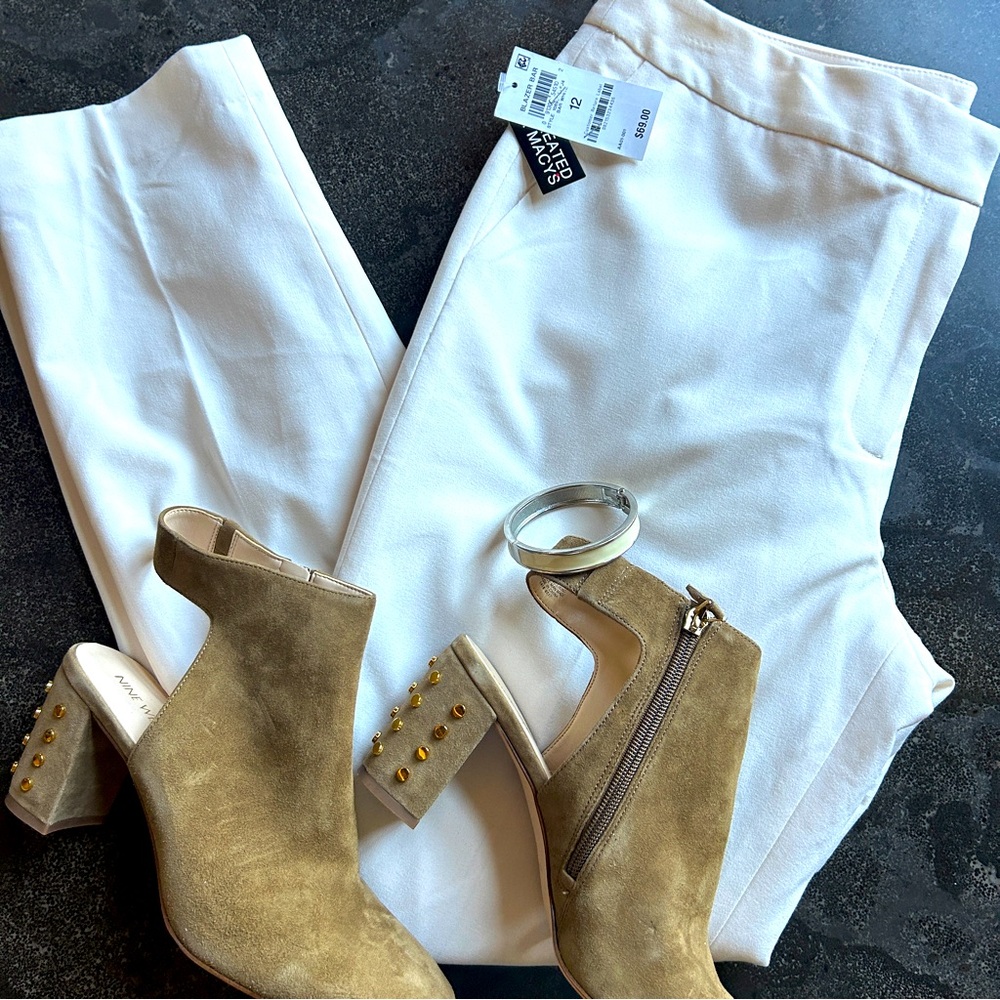 Bar lll Women's Cream Pants NWT - Size 12